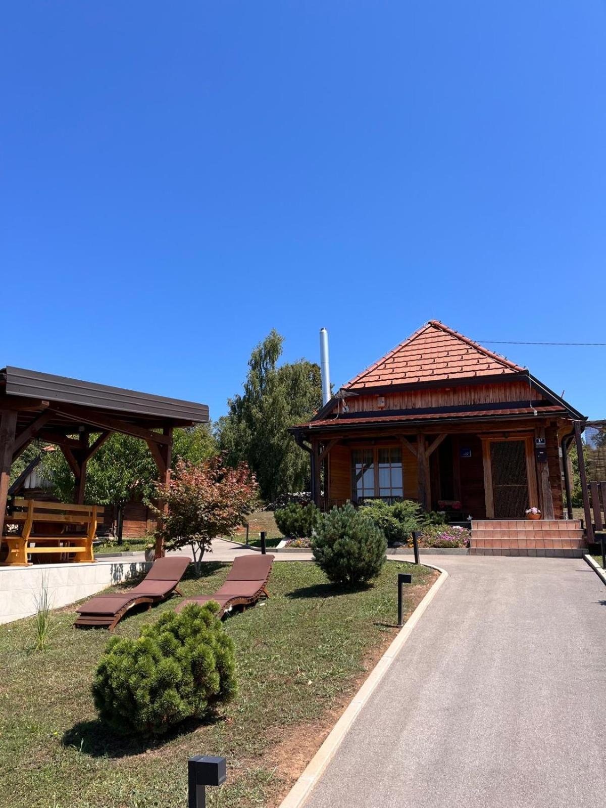 Kuca Za Odmor Markoci Раковица Экстерьер фото